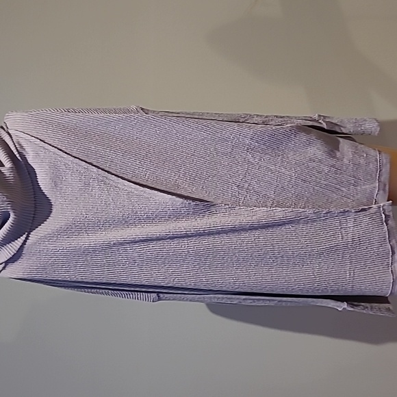 Free People  lavender ribbed oversize top size XS - Picture 3 of 3